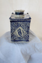 Load image into Gallery viewer, Bird Girl (vase)