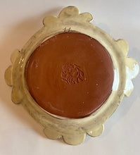 Load image into Gallery viewer, 'Don't let yourself loose me' trefoil plate