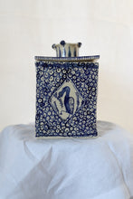 Load image into Gallery viewer, Lady and Gentleman with baskets (vase)