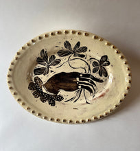 Load image into Gallery viewer, Pearls and Clover platter