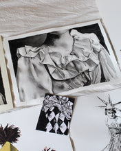 Load image into Gallery viewer, Ruffled collar