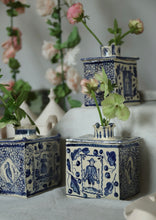 Load image into Gallery viewer, Lady and Gentleman with baskets (vase)
