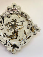 Load image into Gallery viewer, Cherub trefoil plate