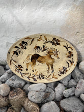 Load image into Gallery viewer, Horse And Flower Platter
