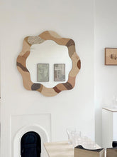 Load image into Gallery viewer, Large Round Curve Mirror