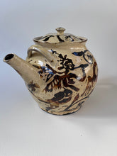 Load image into Gallery viewer, Many pint teapot