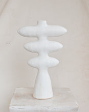 Load image into Gallery viewer, Original ceramic sculpture by rising artist Noe Kuremoto.