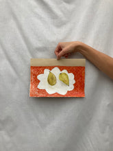 Load image into Gallery viewer, Pears on leaf plate