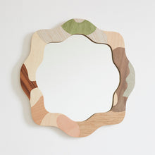 Load image into Gallery viewer, Round Curve Mirror