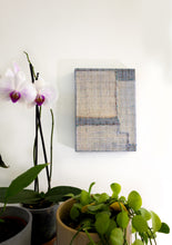 Load image into Gallery viewer, Distant