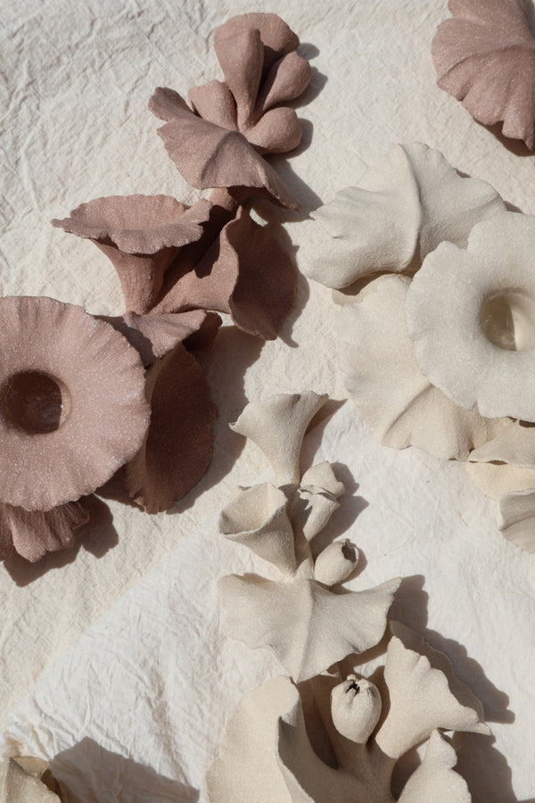 Alcea in dusky pink (A pair of horizontal candlesticks)