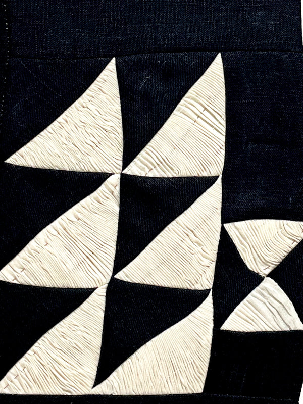 Black White Triangle
