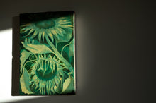 Load image into Gallery viewer, Clytie