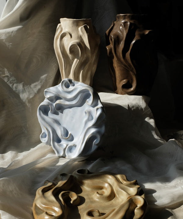 Relief Vase - Matte Brown