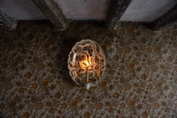 'Large scollop oval flower' sconce 1