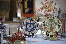 Load image into Gallery viewer, Girl 128.