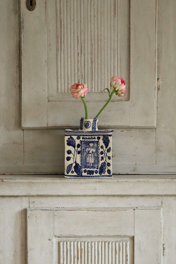 Girl and Boy (vase)
