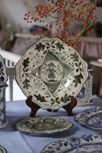 Load image into Gallery viewer, Girl with Hat/ for P.