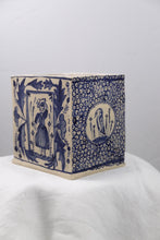 Load image into Gallery viewer, Girl with chicken 28.