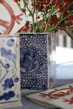 Load image into Gallery viewer, Girl with chicken 28.