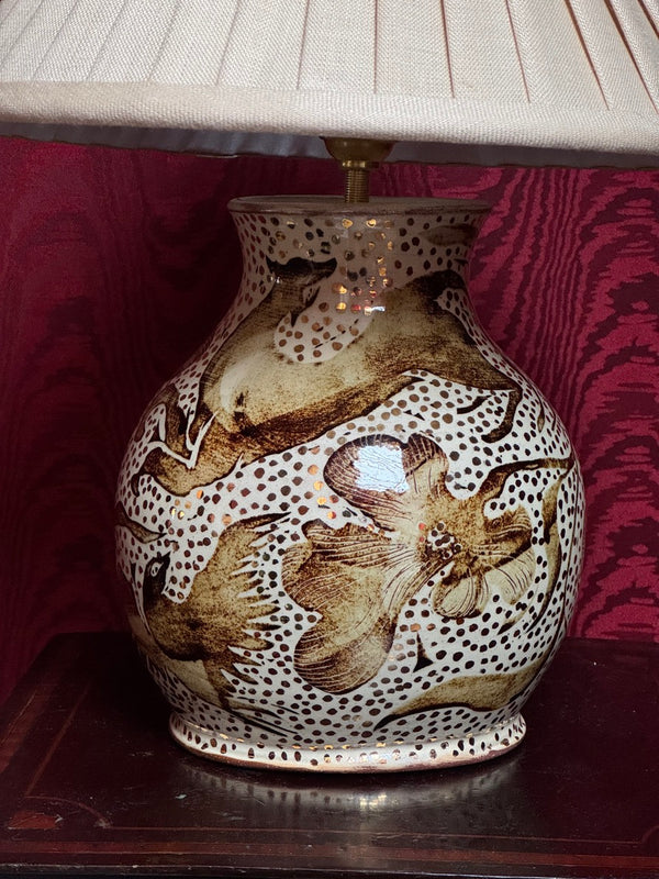 Tiny gold lamp (Base)
