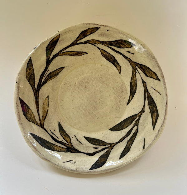 Tiny plate, wreath