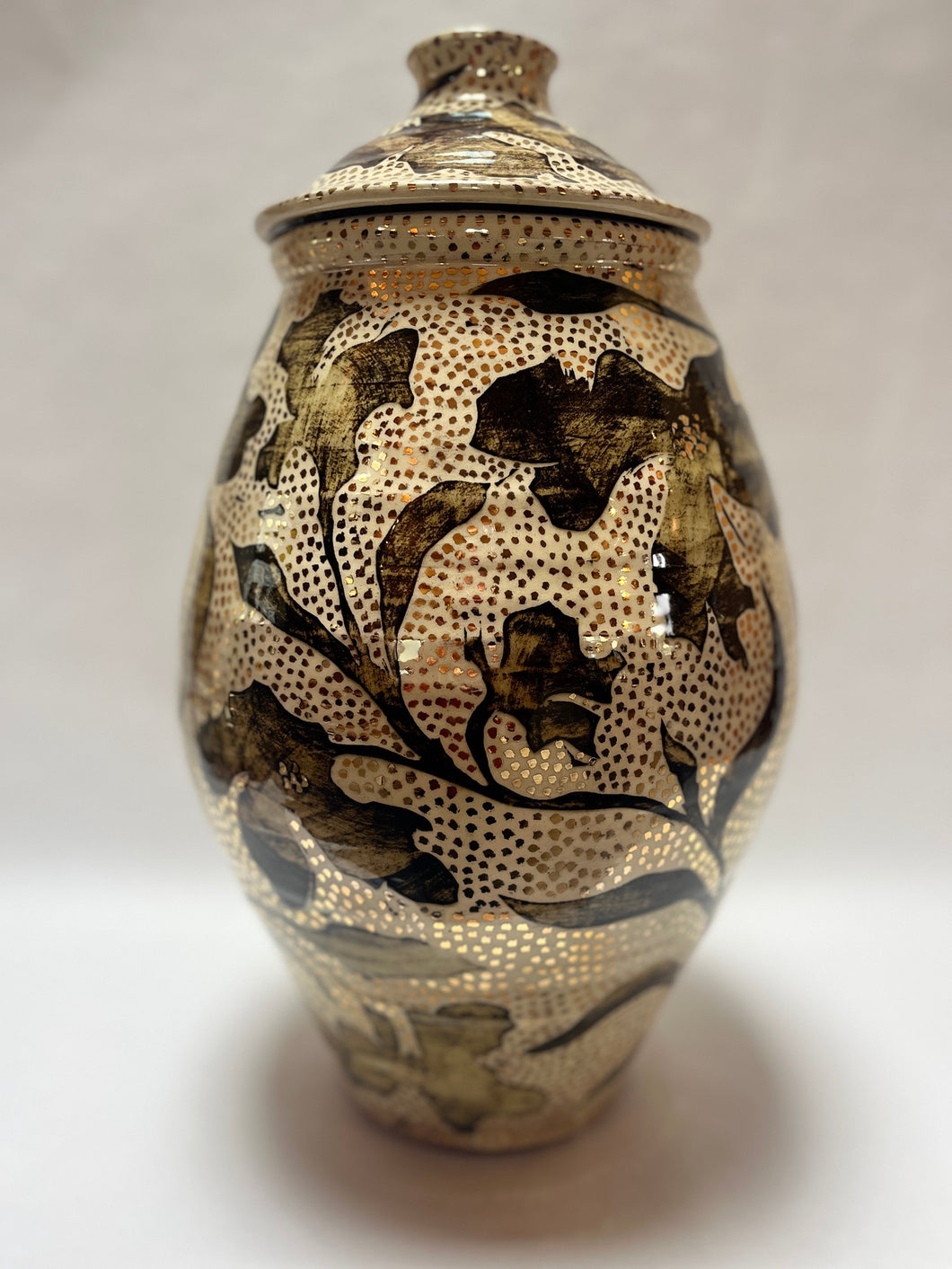 Large floral urn #1