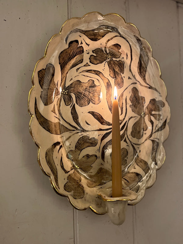 'Large scollop oval flower' sconce 1