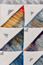 Load image into Gallery viewer, Obscured Square Triangle