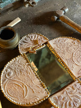 Load image into Gallery viewer, Pearl's mirror