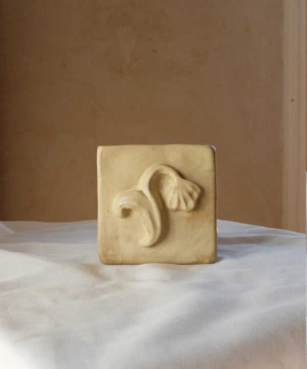 Tile Lily - Matte Beige