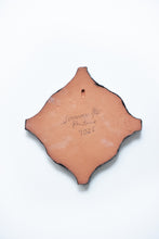 Load image into Gallery viewer, A quoi tu tiens ? (1)