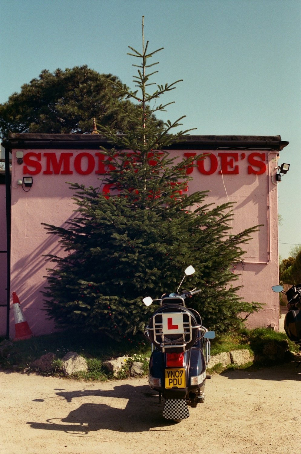 Smokey Joes | Lily Bertrand-Webb | Photography | Partnership Editions